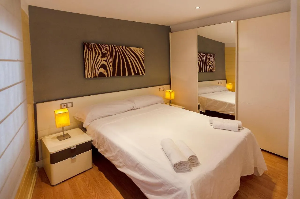 Santa Clara Apartments Girona 0*,