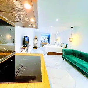 https://garden-boutique.1costadelsol.com