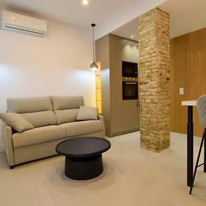 https://letmalaga-princesa-huelin.1costadelsol.com